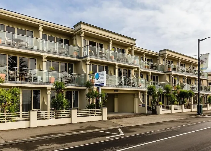 Pebble Beach Motor Inn